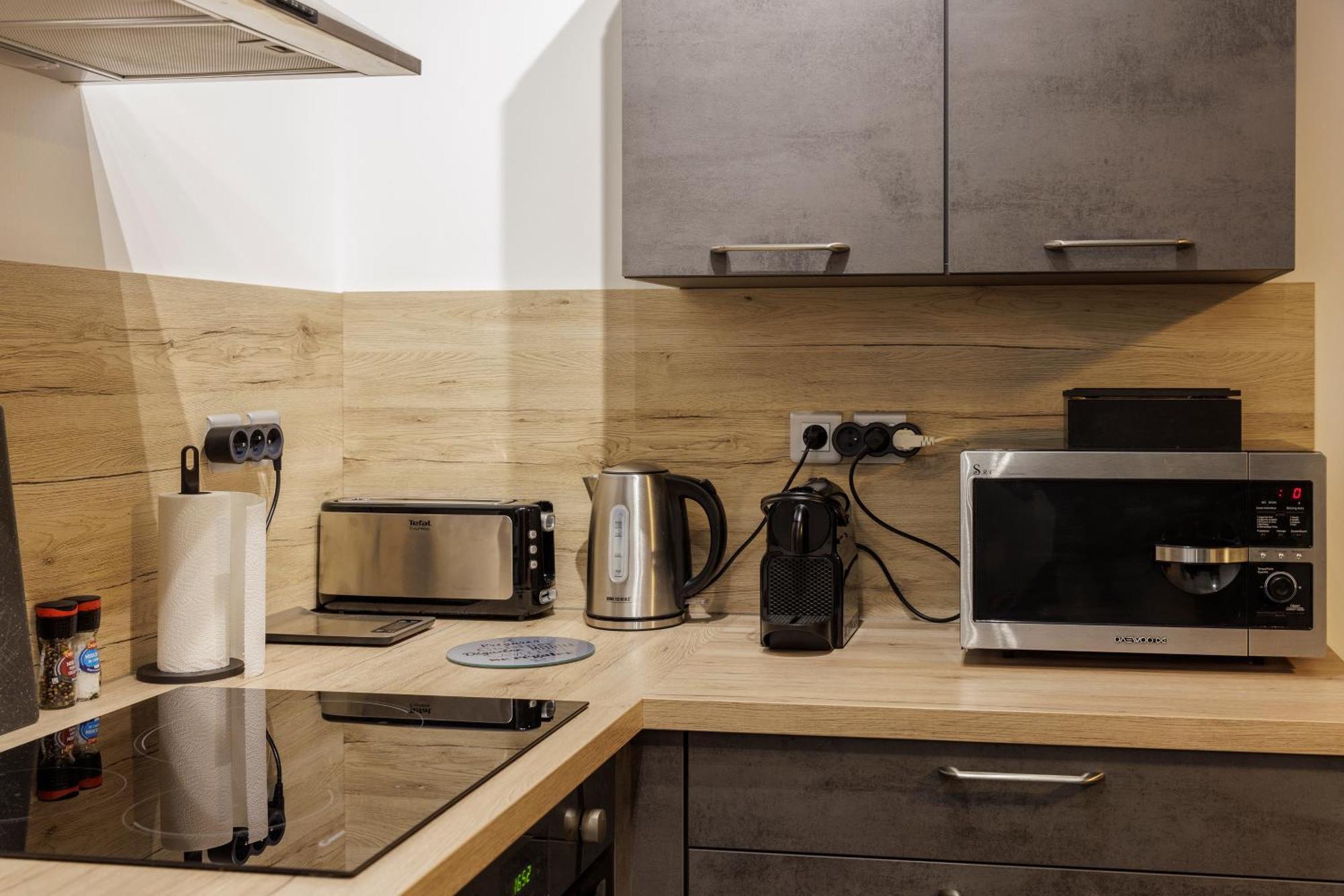 Manhattan Loft - Centre - 5 Mn A Pied Gare - Parking Prive - Patio ทรัวส์ ภายนอก รูปภาพ